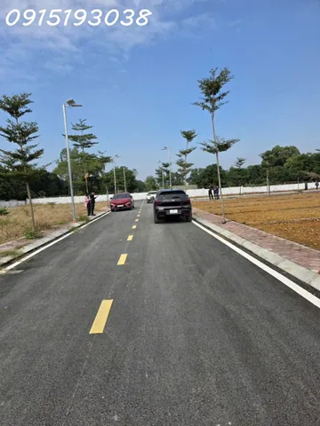 Bán mảnh đất gần Quốc Lộ 21 Xã Phú Cát, khu vực trung tâm nhất Hòa Lạc, phù hợp xây trọ, chung cư mini