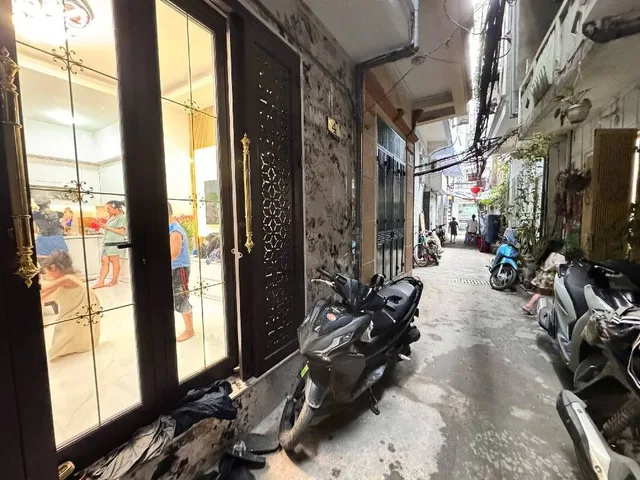 Bán nhà Xã Đàn 30m, gần chợ, gần trường học, giá 9 tỷ