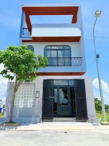 Nhà đẹp Củ Chi – Hoàn công đầy đủ, 3PN 3WC, gần BV Xuyên Á giá 3,595 tỷ