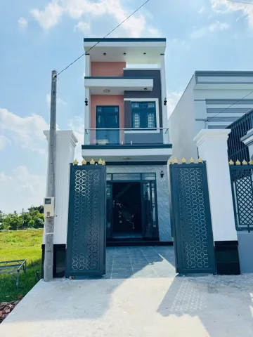Nhà đẹp Củ Chi – 1 trệt 1 lầu, Tân Thông Hội, full thổ giá 3 tỷ