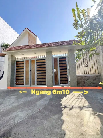Cần bán lô đất khu vực Phú Nông kề ngay KĐT Vĩnh Điềm Trung, phường Tây Nha Trang.

- Diện tích: 𝟵𝟭,𝟱𝗺² (full thổ, ngang hơn 5m)