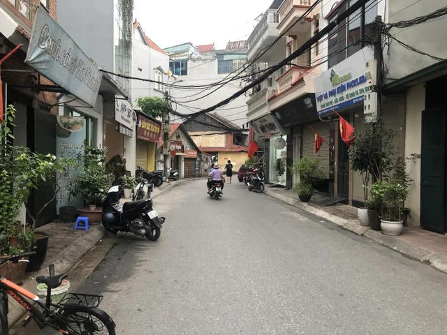 Bán nhà Nguyễn Sơn 40m² full thổ cư ngang 4.25m giá 23 tỷ tại Phường Bồ Đề (MUA/BÁN BĐS nhắn tin Zalo 0862299066)