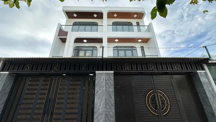 Bán nhà 68.8m² có sẵn 56.1m² thổ cư ngang 4.16m giá 8.2 tỷ tại Phường Bắc Nha Trang