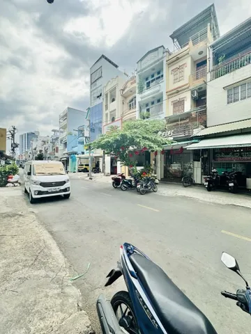 ▪︎Cần  bán nhanh căn nhà mặt tiền tại đường .phan xích long, phường 16 ,quận 11 , nhà 4 tầng - giá : nhỉnh 12 Tỷ
