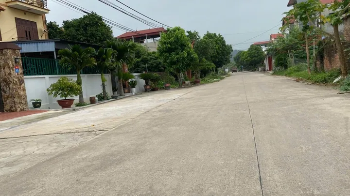 Bán đất siêu vip, trục chính, gần sân bay nội bài