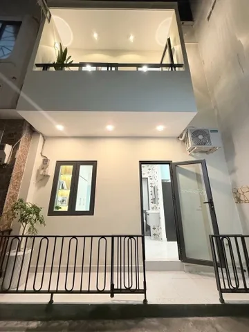 Nhà bán thích quảng đức, 2 tầng hẽm xe hơi thông