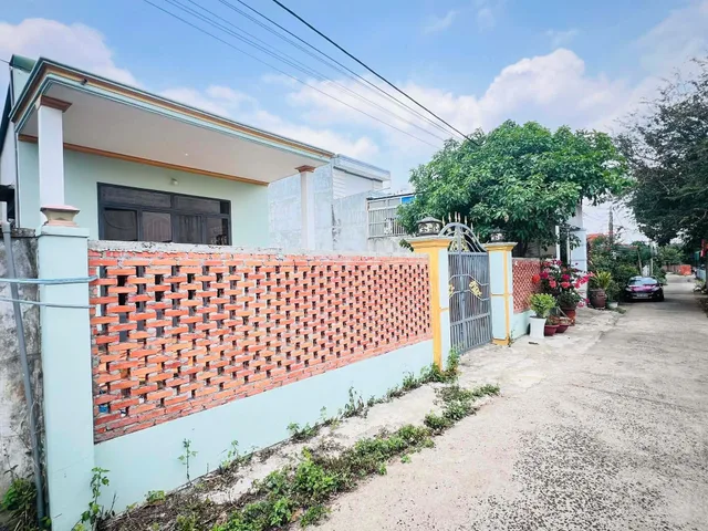 Bán nhà 806.9m² có sẵn 200m² thổ cư ngang 11.75m giá 2.8 tỷ tại Phường Ea Kao