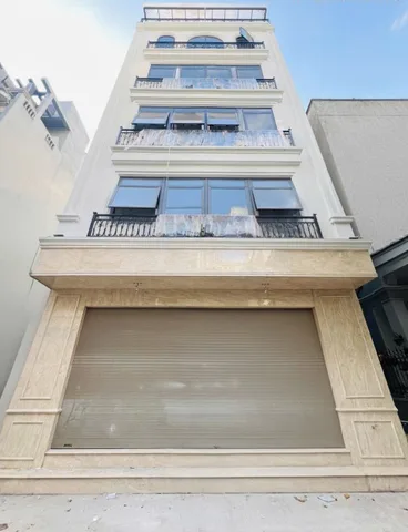 Cho thuê nhà, Trần Nhân Tông, Mai Hắc Đế, Triệu Việt Vương; 135m2* 5T