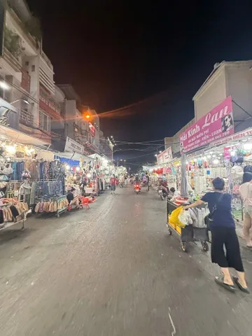 Mặt Tiền Chợ Hạnh Thông Tây, DT: 80m² full thổ cư ngang 4m giá 13.2 tỷ tại Phường Thông Tây Hội