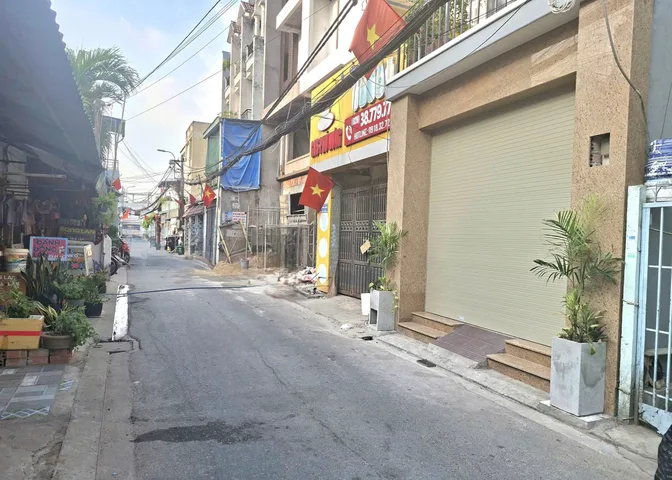 Lê đình cẩn, nhà 4 tầng (64m2)_chỉ 5,..ty_hẻm xe hơi thông