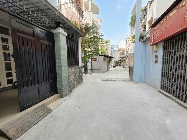 Bán nhà 80.1m² có sẵn 80m² thổ cư ngang 5m giá 11.19 tỷ tại Đường Huỳnh Văn Bánh Phường Phú Nhuận
