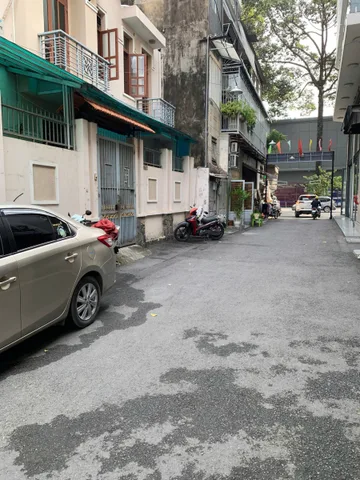 QUẬN 10 - HẺM 5M NGUYỄN TIỂU LA - BỀ NGANG 4,5 NHÀ 5 TẦNG  - CHỈ 8.x TỶ