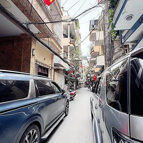 Cô ruột em g ửi b án 57m đất sát ĐH Sư Phạm gần ĐH Quốc gia Oto qua 12.6tỷ