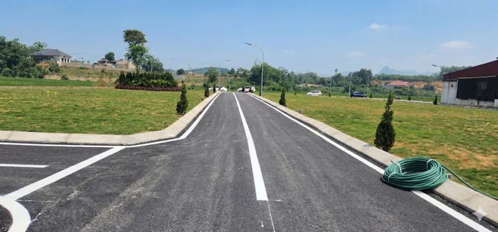 💥 ĐẤT BA ĐỒI – LẠC THỦY CHỈ HƠN 300 TRIỆU – GẦN KCN, SỔ RIÊNG