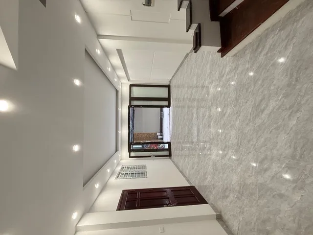 Nhà đẹp dân xây Hoàng Hoa Thám - Vừa ở vừa kinh doanh - Ngõ thông Đội Cấn - Sổ vuông đẹp giao dịch ngay