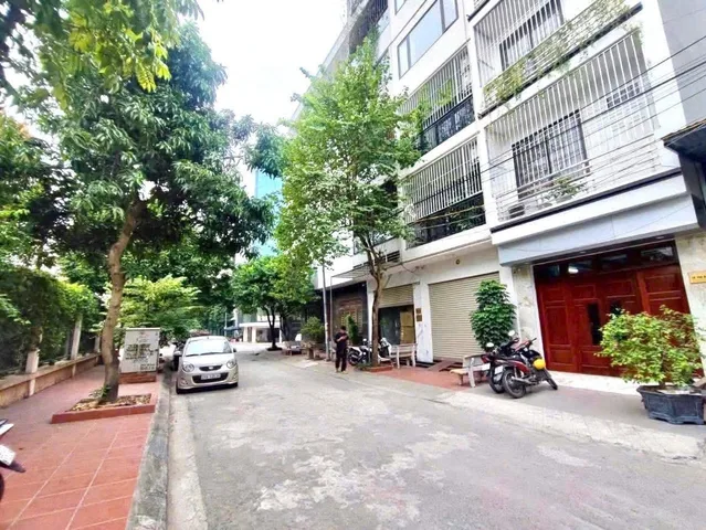💥TRUNG TÂM CẦU GIẤY - TOÀ NHÀ 10 TẦNG CÁC TẦNG THÔNG SÀN - DÒNG TIỀN DÀI HẠN 150TR/THÁNG - VỈA HÈ RỘNG 2 MẶT THOÁNG - GIAO THÔNG KẾT NỐI #LÊ_ĐỨC_THỌ #HỒ_TÙNG_MẬU #DƯƠNG_KHUÊ 
- DT 100/120M - 10 TẦNG - MT 9,5 M 
- GIÁ CHÀO NHỈNH 60x TỶ 

📕Sổ đỏ đẹp sẵn