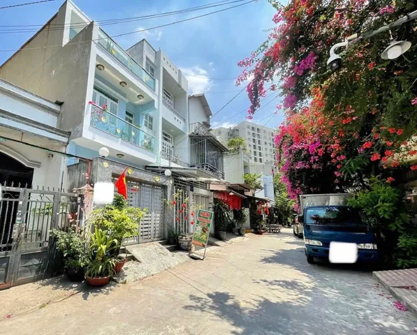 Nhà 3 tầng, hẻm ô tô tránh, sau ACB bank Phan Huy Ích, 3.2 tỷ