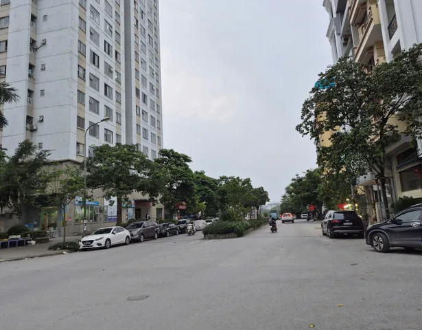 MẢNH ĐẤT ĐG 60M2 DUY NHẤT CÒN XÓT LẠI SÁT LÔ GÓC NGAY TRỤC ĐƯỜNG ĐÔI PHỐ HOÀNG CÔNG HÀ ĐÔNG HN.