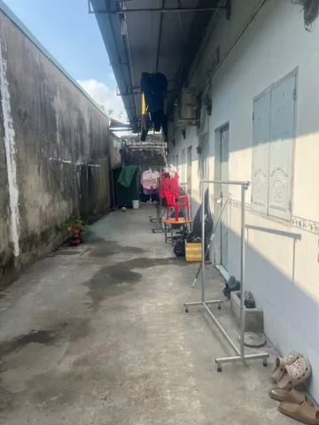 Bán 8 phòng trọ 3.3 tỷ_208 m2_sr thổ cư, gần cây xăng 26