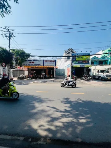 Bán nhà 121m² full thổ cư ngang 4.5m giá 11.9 tỷ tại Phường Tân Tạo