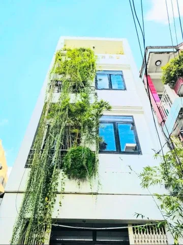 ĐƯỜNG 10M NGAY VÒNG XOAY LÊ ĐẠI HÀNH - NGANG GẦN 4.5*13 - 4TẦNG - 6PHÒNG - 9.xT CHÀO (L12)
☎️ CALL 0902 106 911