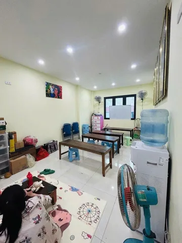 BÁN NHÀ PHỐ ĐỘI CẤN 98M2 x 4.5 TẦNG – FULL NỘI THẤT CAO CẤP – XÁCH VALI VỀ Ở NGAY.