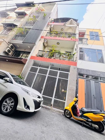 BÁN NHÀ 5 TẦNG BTCT MỚI- MẶT TIỀN XE HƠI ĐẬU CỬA Đ.NGUYỄN THIỆN THUẬT, QUẬN 3- CHỈ 11,9T- 0938676685 GIANG GIANG