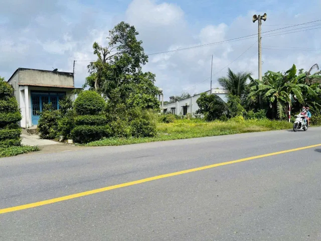 Bán đất 500m² có sẵn 100m² thổ cư ngang 10m giá 710 triệu tại Xã Phước Thành