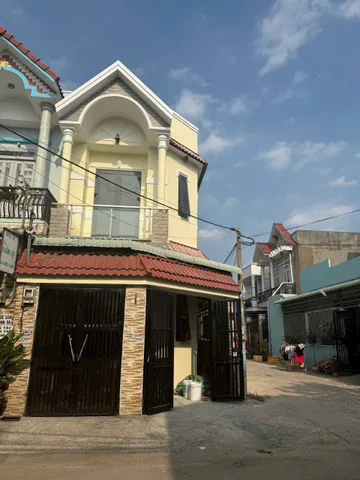 Bán nhà 82.4m² có sẵn 80m² thổ cư ngang 5m giá 5.7 tỷ tại Xã Đông Thạnh