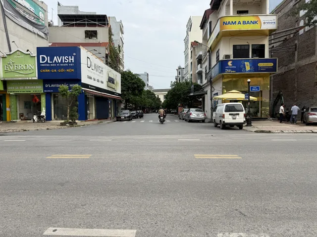 Bán nhà 104m² full thổ cư ngang 3.2m giá 15.5 tỷ tại Đường Trần Phú Phường Từ Sơn