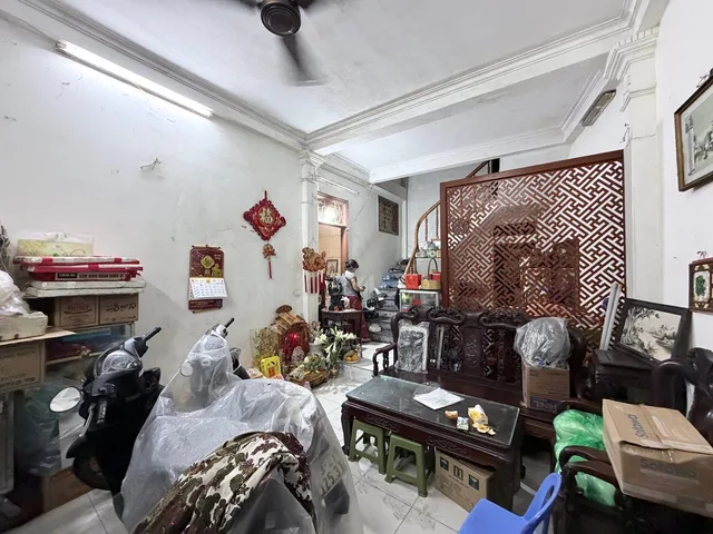 Bán Nhà Hoàng Văn Thái. Thanh Xuân. Ô Tô. DT 54m2. MT 3m. 3 Tầng. Giá 15.4 Tỷ.
