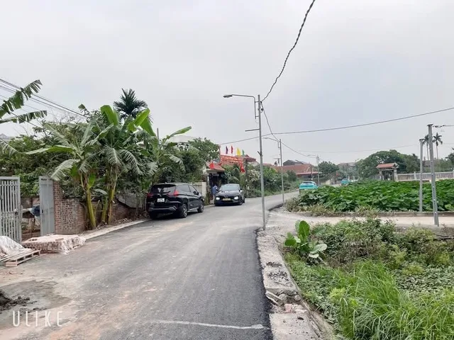 Diện tích 213m phun thổ cư mặt tiền 10m 
Đường trước apphan mặt 2 xe oto tránh nhau wiu hồ điều hòa hướng Tây nam