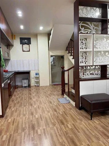 Cho Thuê Nhà Ngõ 174 Đội Cấn 45M² 4 Tầng 2 Ngủ - Nội Thất CB - Giá Thuê 13tr