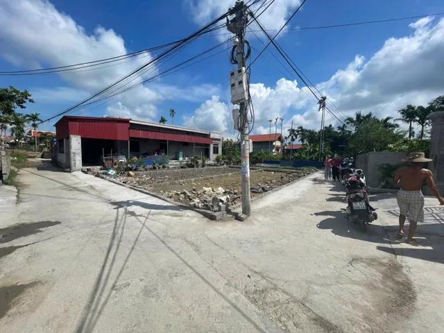 Bán 60 m Cao Nhân ngõ ô tô đỗ cửa . Xung quanh dân đông đúc .l/h:076.231.9990 em Thúy