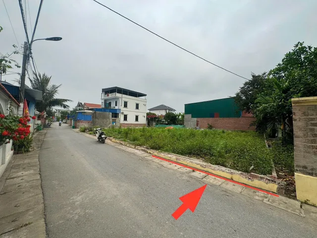 Bán 113 m Thuỷ Đường , đường nhựa kinh doanh buôn bán được. L/h:076.231.9990 em Thúy