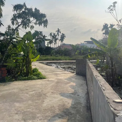 Bán 60 m Hoa Động ngõ ô tô 4 chỗ đỗ cửa . Ngay sân bóng đi vào giá rẻ. L/h:076.231.9990 em Thúy