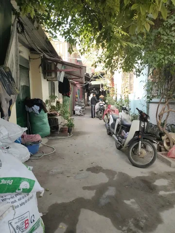 Bán gấp giá rẻ Giải Phóng 63m, cấp 4, mặt tiền 4m, 950 triệu Hoàng Mai.