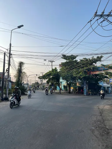 Bán đất ngay chợ Thạnh Phú, DT 5x22, giá F0 chỉ 1 tỷ x, hạ tầng bài bản