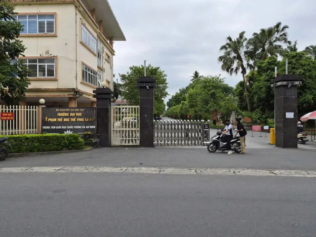 ĐẤT THỔ CƯ 60M NGÕ THÔNG Ô TÔ NGAY SÂN TRƯỜNG ĐHSP THÊ THAO PHƯỜNG CHƯƠNG MỸ TP HÀ NỘI.