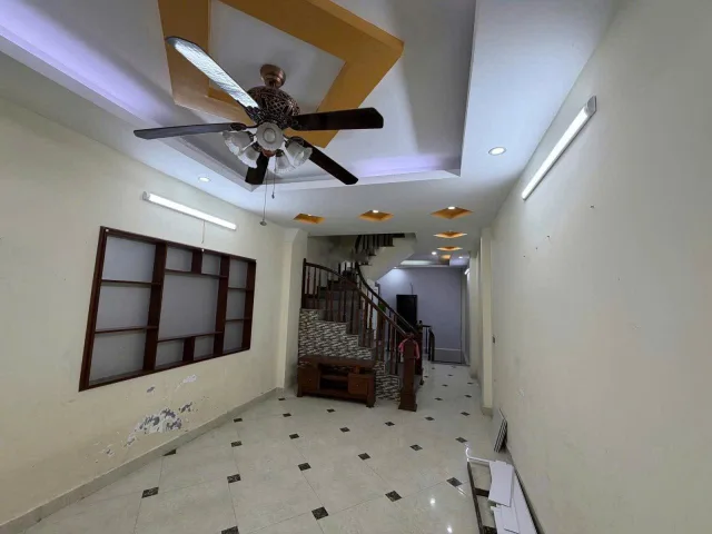 Cho Thuê Nhà Ngõ 12 Lê Hồng Phong - Hà Đông 40M² 6 Tầng 5 Ngủ - Nội Thất CB - Ô Tô Đỗ Cửa - Ở, Kinh Doanh VP.. Giá Thuê 17tr