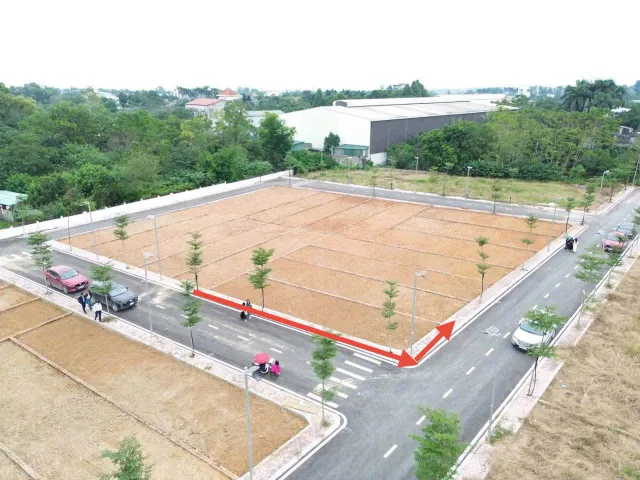 SỐC - ĐẤT PHÚ CÁT LÕI TRUNG TÂM HOÀ LẠC, SÁT QL21, GIÁ CÒN MỀ TRƯỚC KHI BÙNG NỔ