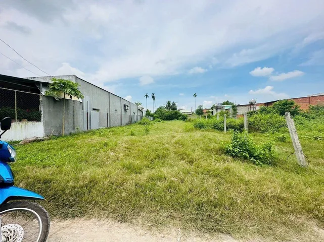 Chủ ngộp bank bán nhanh nhà 128m2, có thổ cư Tân Phú Trung, Củ Chi giá 1,1 tỷ