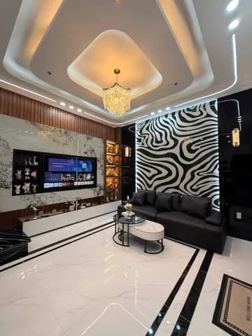 🏡🏡 SIÊU PHẨM SIÊU ĐẸP VILLA MINI ĐẾN TỪ NAM NHA TRANG GẦN BIỂN 

GIÁ SỞ HỮU BÁN NHANH CHỈ 4 TỶ 280 ( còn Tl thiện chí ) 

📍 Vị trí: Gần căn hộ PH, cách Chợ Bình Tân & Biển chỉ 800m. Khu vực dân trí cao, an ninh.

🔥🌹Diện tích sổ :43,3m2 ( thực tế 50m