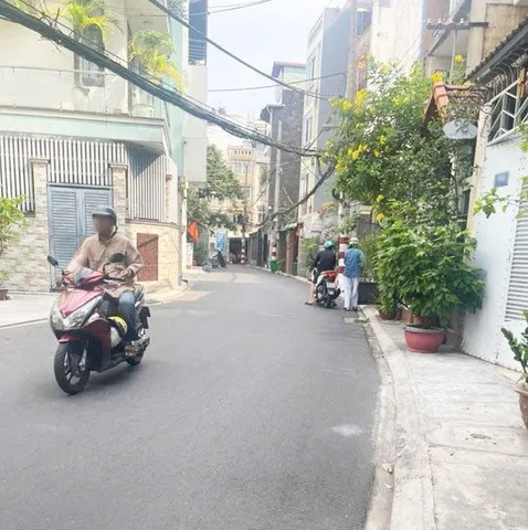 Nhà 5 tầng, mặt tiền Nguyễn Thanh Tuyền, Tân Sơn Hòa, 70m2, hơn 12 tỷ TL