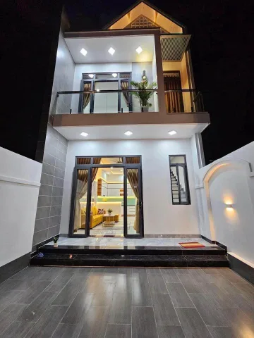 Nhà Lầu 450Tr Sở Hữu Ngay Sau Chợ Thạnh Phú