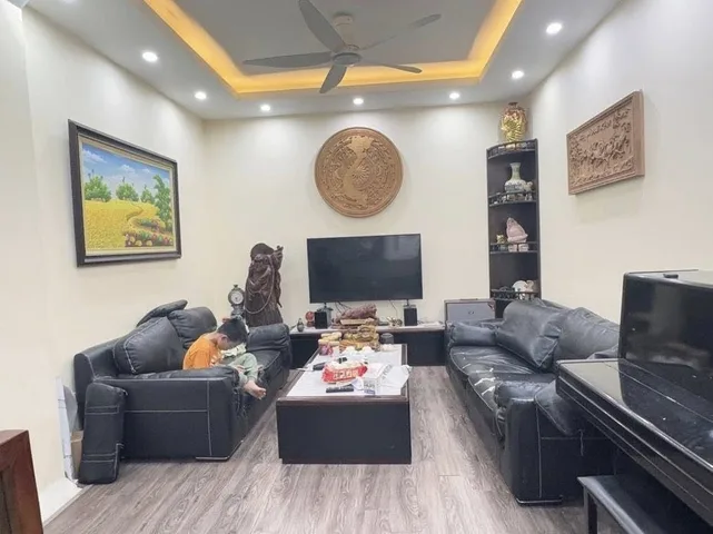 Nhà đẹp Ngô Gia Tự, Việt Hưng, Ngõ rộng, thoáng sáng, Ô tô đỗ cửa