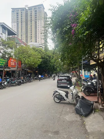 Nhà Dân mới xây 5 tầng view công viên Mỗ Lao
