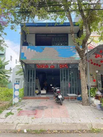 Cần bán gấp căn nhà Mặt tiền - Trệt lầu ở ngay trung tâm Trảng Bàng 110m2 - Sổ riêng => Giá tốt chỉ 1 tỉ 120 triệu