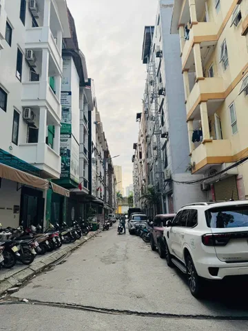 BÁN NHÀ LIỀN KỀ XALA. 5 TẦNG. THANG MÁY. KINH DOANH.