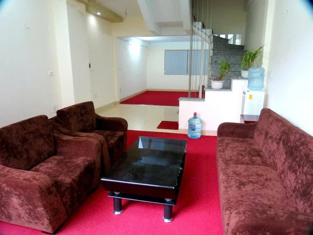 Cho Thuê Nhà Mặt Phố Trung Kính - Cầu Giấy 55M² 6 Tầng 4 Ngủ ( Tầng 1,2 Thông Sàn Kinh Doanh) Giá Thuê 40tr